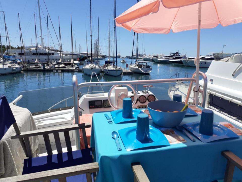 Ferretti 36 ' Bateau à Quai Vieux-Port Cannes Festival La Croisette Esterno foto