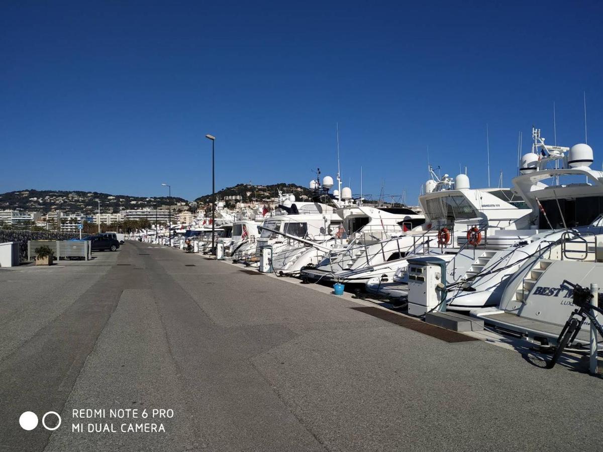 Ferretti 36 ' Bateau à Quai Vieux-Port Cannes Festival La Croisette Esterno foto