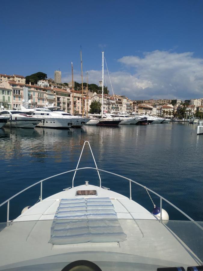 Ferretti 36 ' Bateau à Quai Vieux-Port Cannes Festival La Croisette Esterno foto