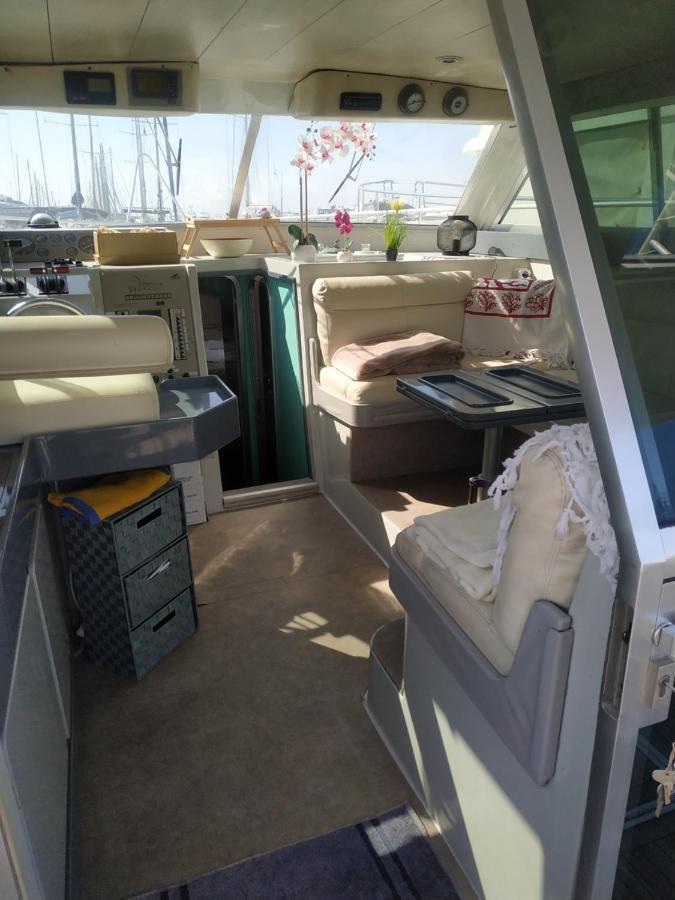 Ferretti 36 ' Bateau à Quai Vieux-Port Cannes Festival La Croisette Esterno foto