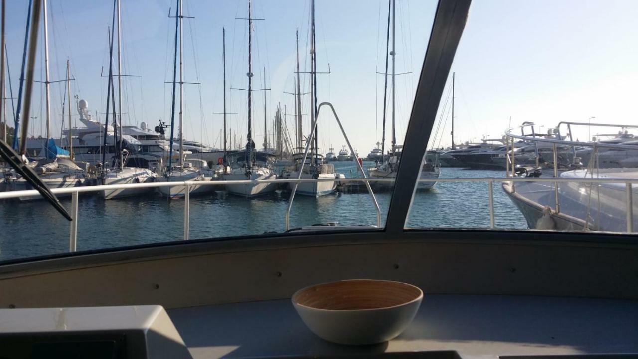 Ferretti 36 ' Bateau à Quai Vieux-Port Cannes Festival La Croisette Esterno foto