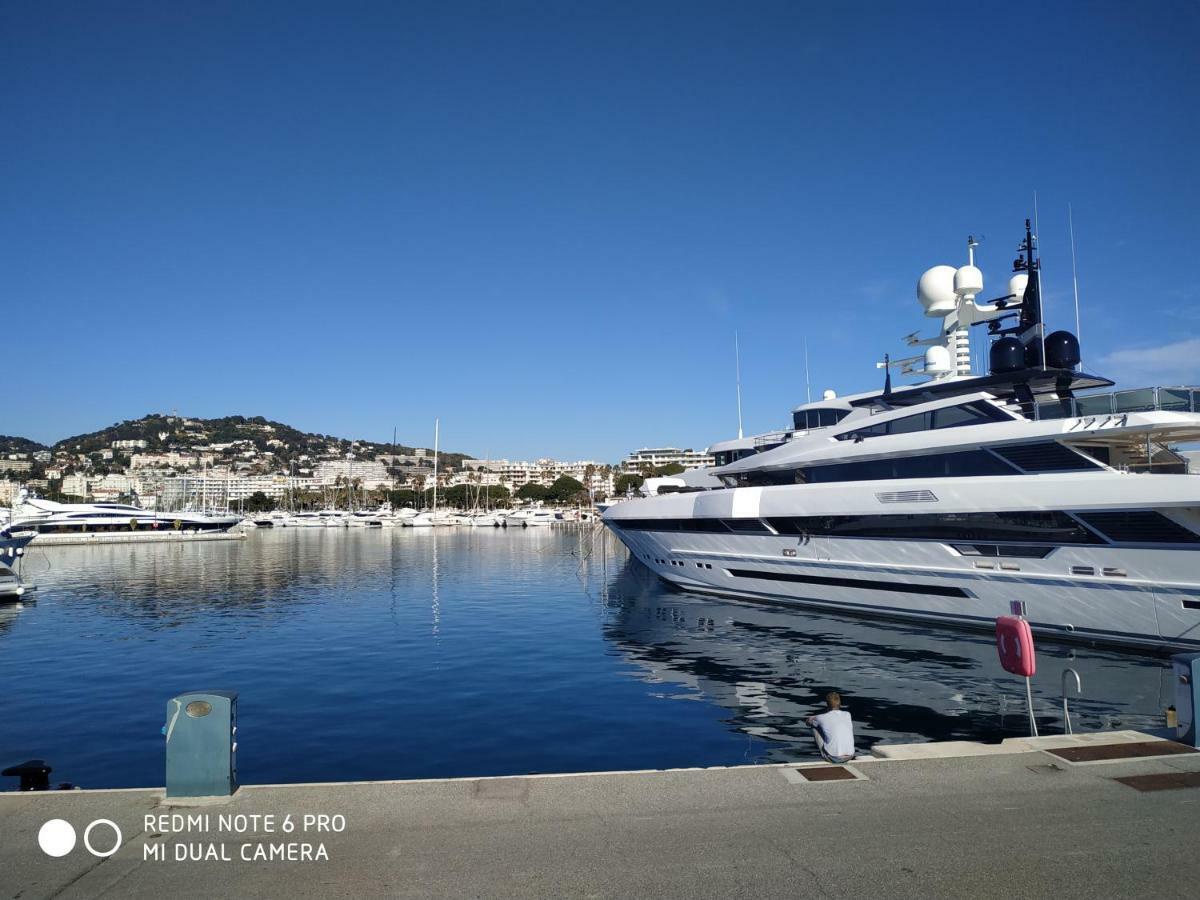 Ferretti 36 ' Bateau à Quai Vieux-Port Cannes Festival La Croisette Esterno foto